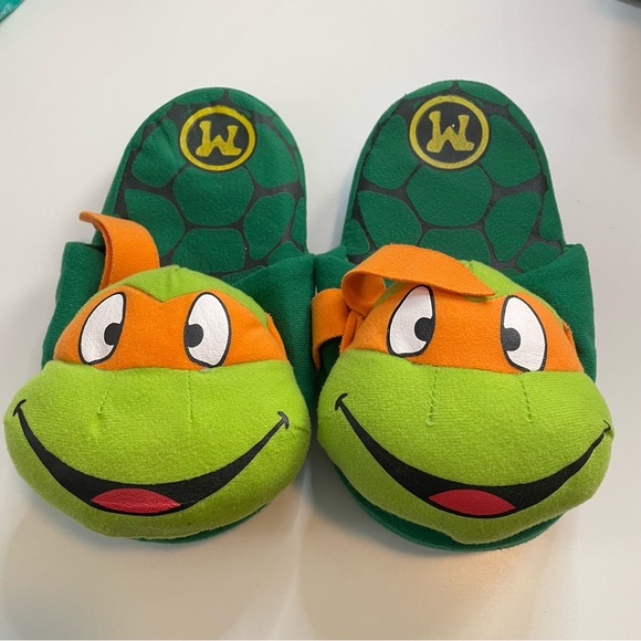 Teenage Mutant Ninja Turtle Slippers Size Medium 7-8 - Picture 2 of 12